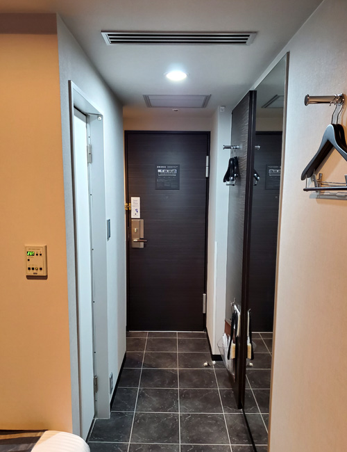ホテルマイステイズプレミア堂島客室ドア